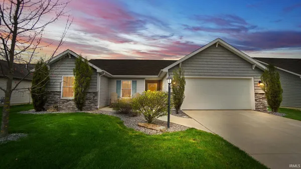 $309,900 | 15911 Classic Lake Drive, Huntertown, IN 46748