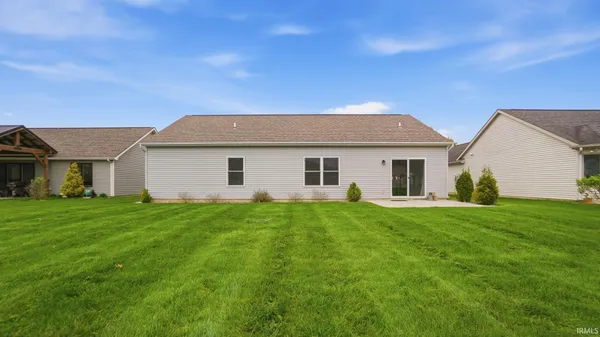 $300,000 | 15911 Classic Lake Drive, Huntertown, IN 46748