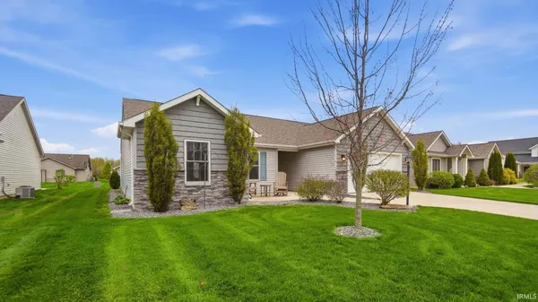 $300,000 | 15911 Classic Lake Drive, Huntertown, IN 46748