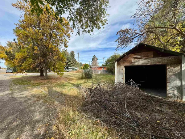 $75,000 | 324 North Carmen Street, Shoshone, ID 83352