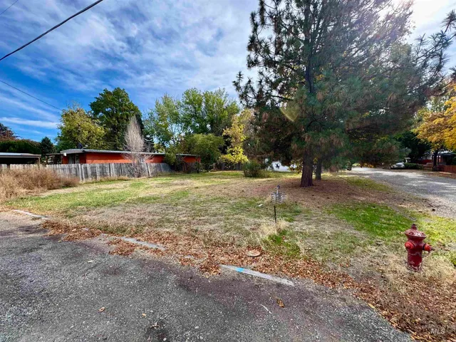 $80,000 | 324 North Carmen Street, Shoshone, ID 83352