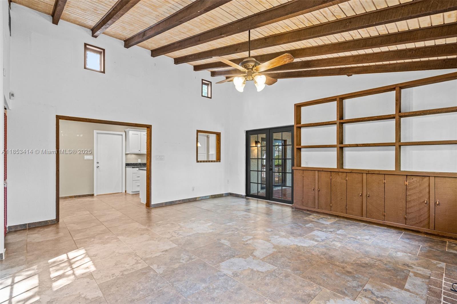 11195 Southwest 115th Terrace Miami, FL 33176 - Photo 11 of 27 Gallery Image 11