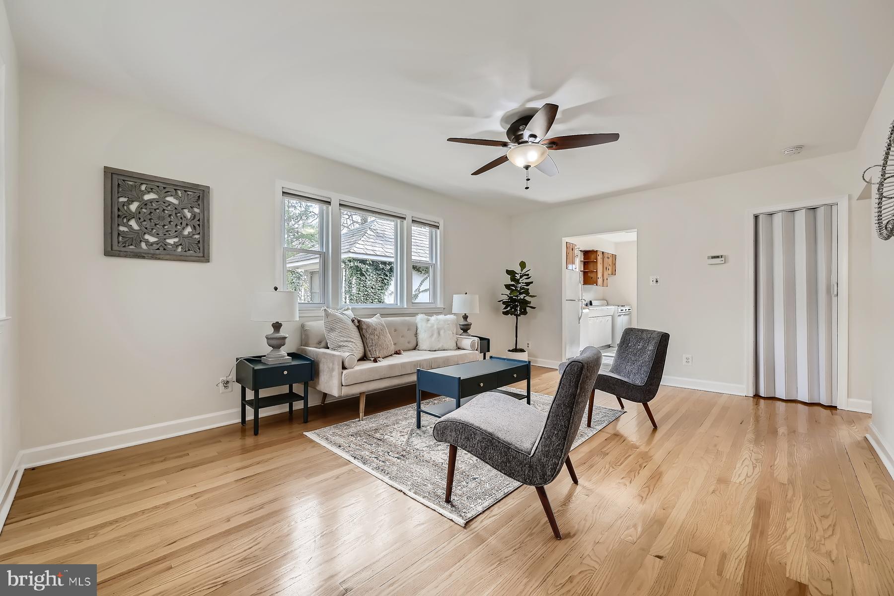 1303 Asbury Road Baltimore, MD 21209 - Photo 6 of 25