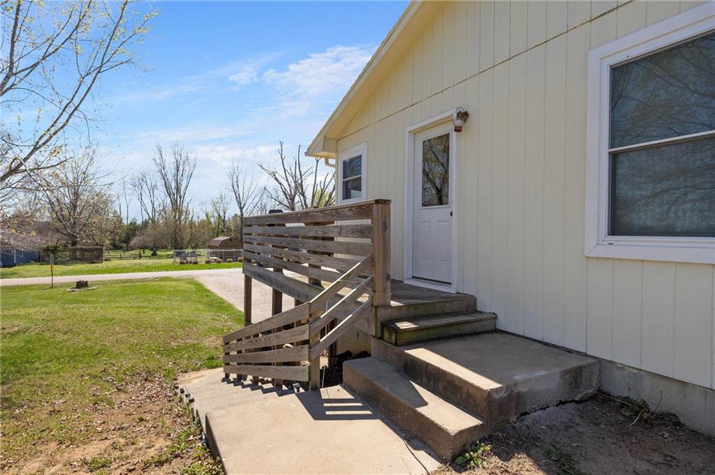 131 Northwest 191 Road Warrensburg, MO 64093 - Photo 5 of 53