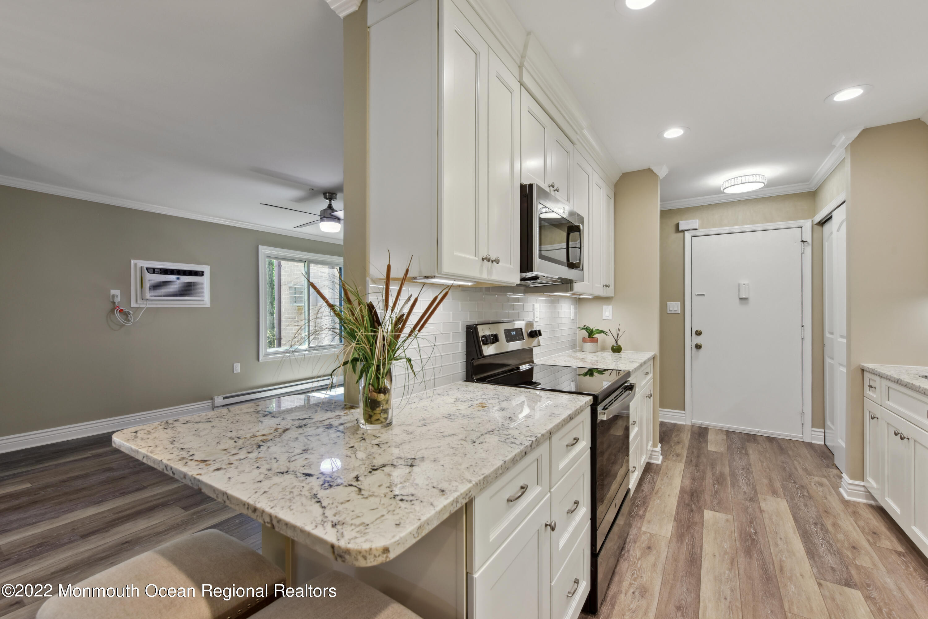 11 Pine Cluster Circle, Unit B Manalapan, NJ 07726 - Photo 5 of 21 14Kitchen