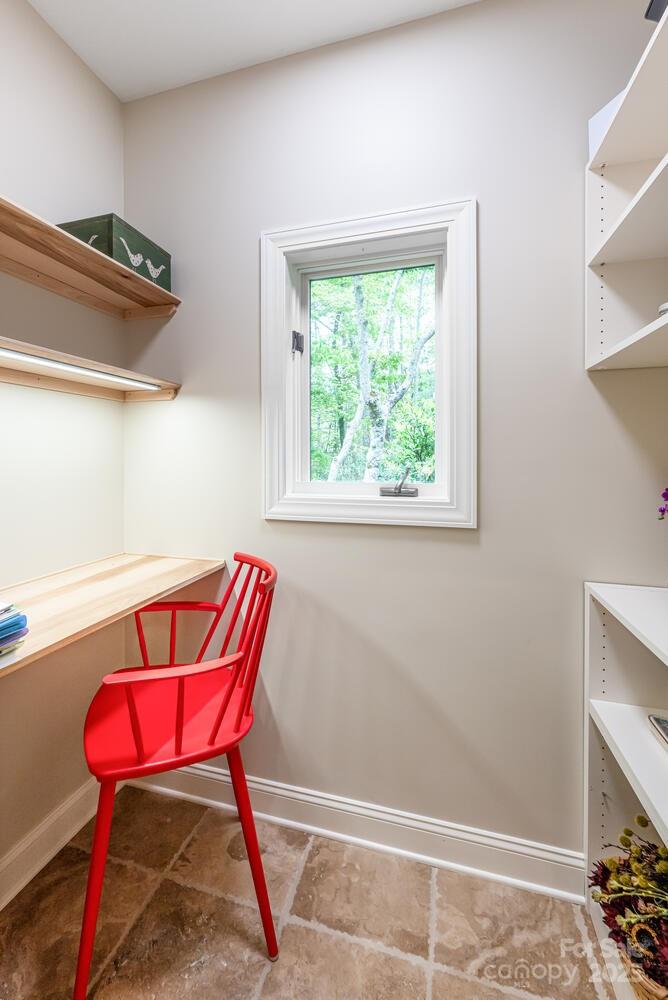 27 Connelly Road Arden, NC 28704 - Photo 16 of 48 Gallery Image 16