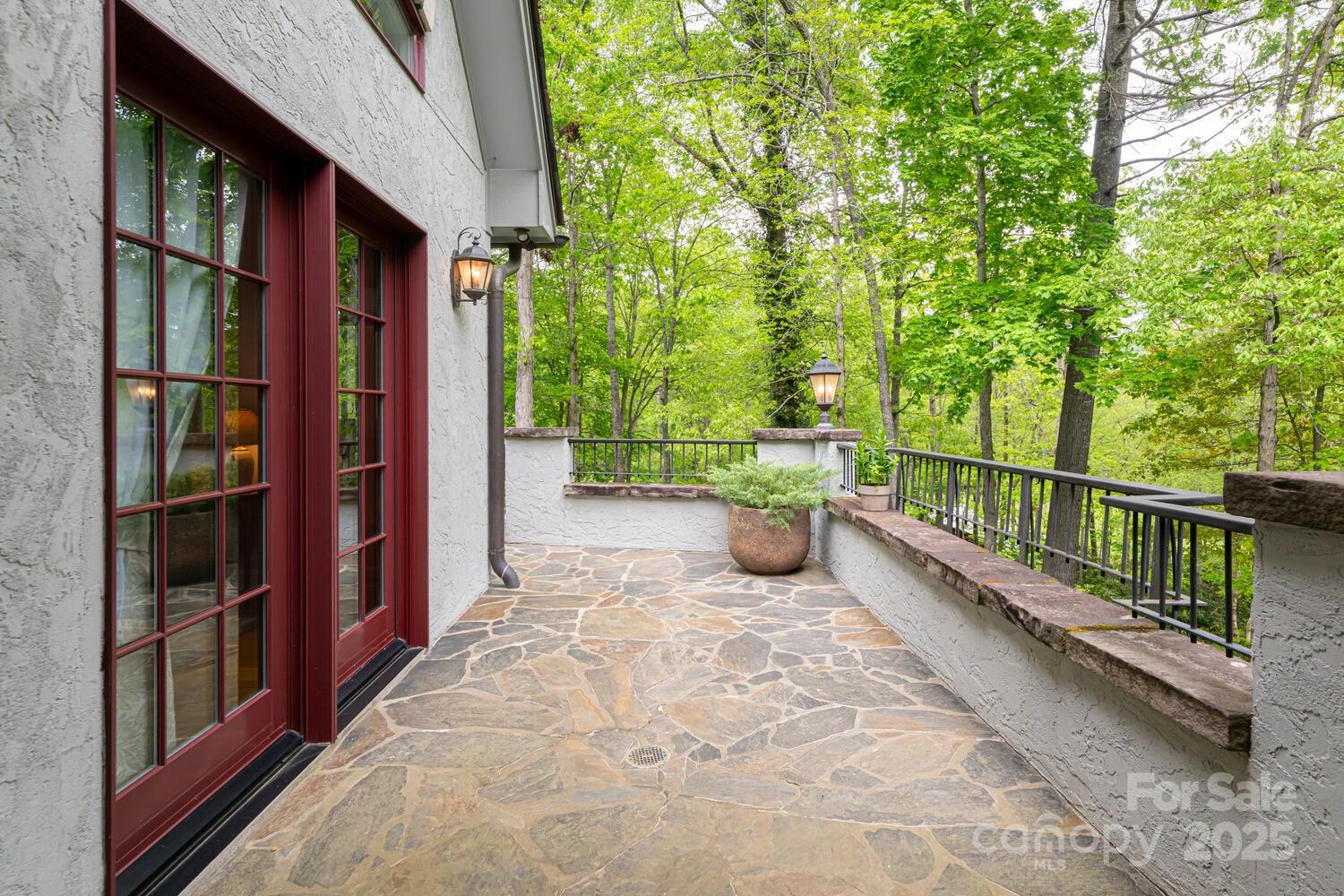 27 Connelly Road Arden, NC 28704 - Photo 34 of 48 Gallery Image 34