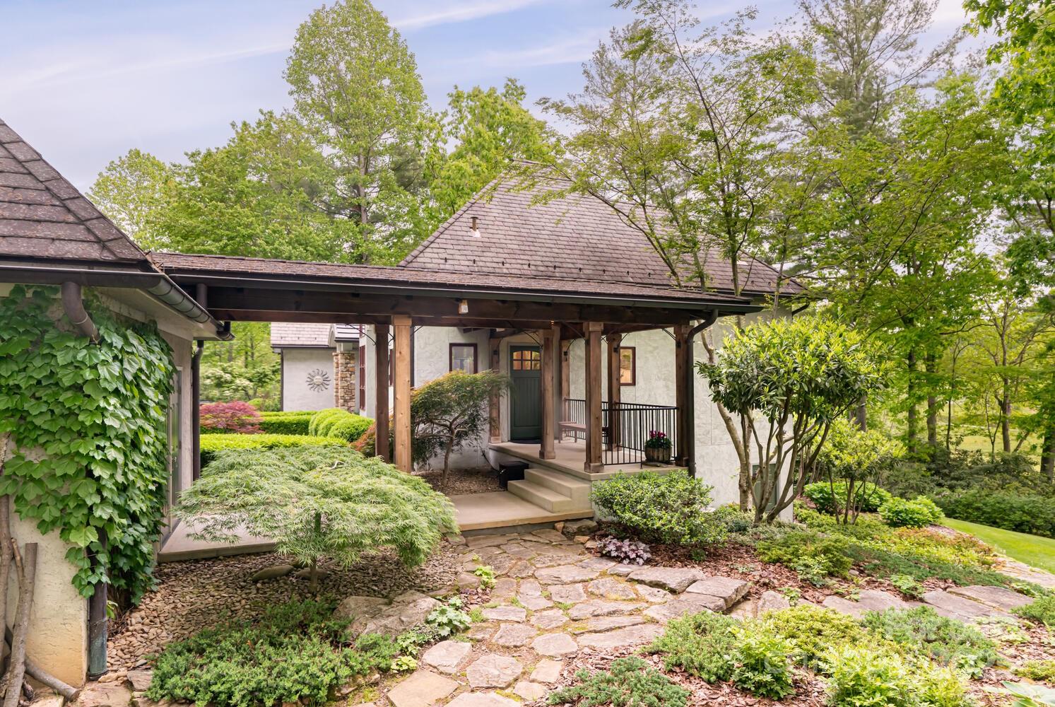 27 Connelly Road Arden, NC 28704 - Photo 39 of 48 Gallery Image 39