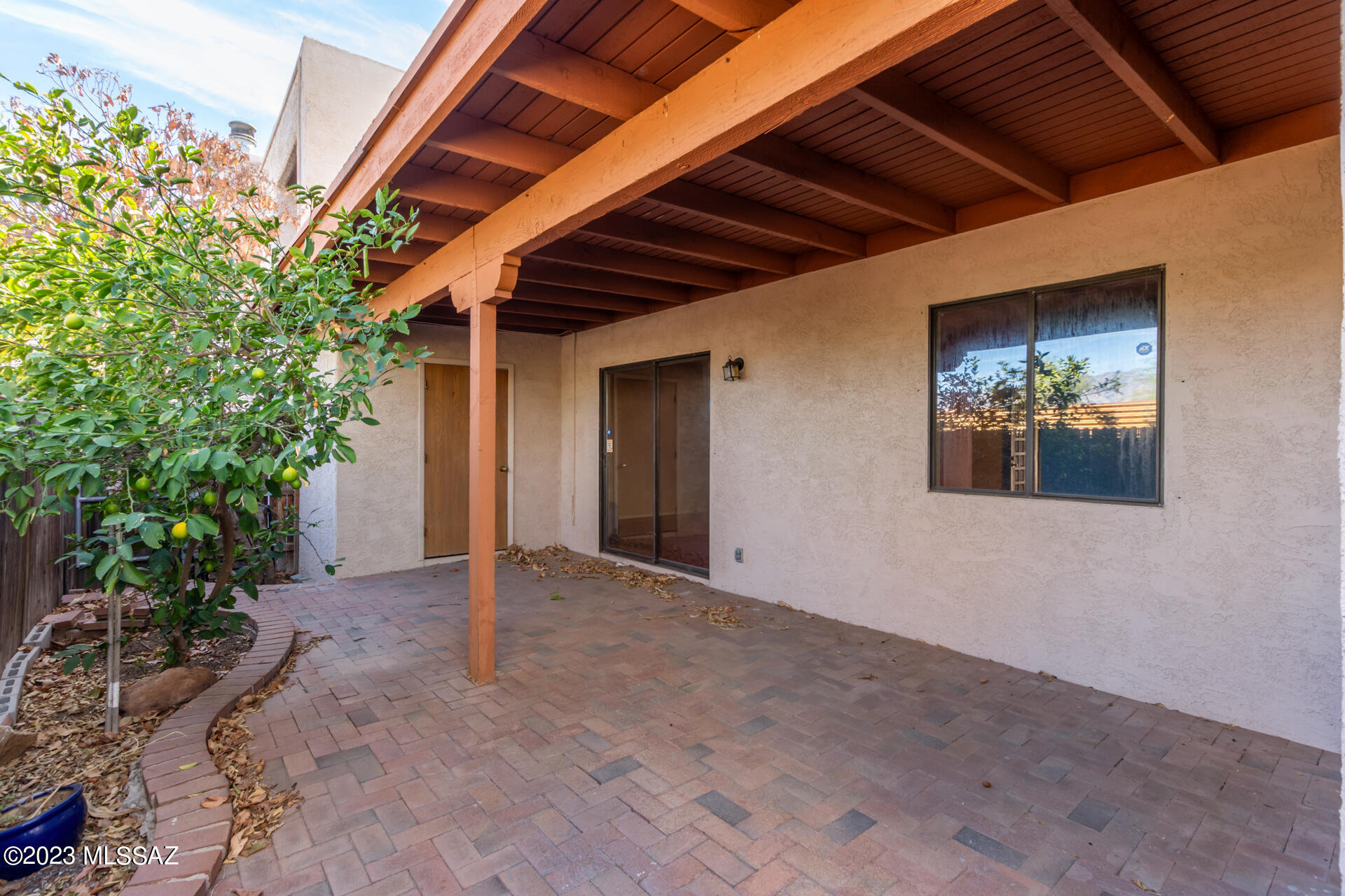 1949 North Swan Road, Unit 4 Tucson, AZ 85712 - Photo 14 of 17 Gallery Image 14