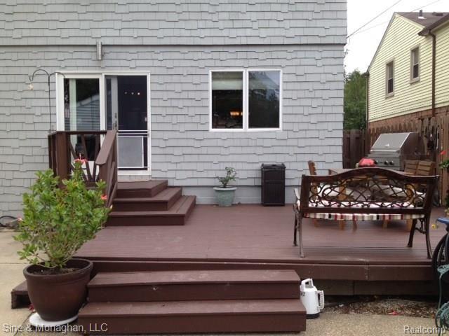 1512 Roslyn Road Grosse Pointe, MI 48236 - Photo 24 of 28 photo-11.jpg