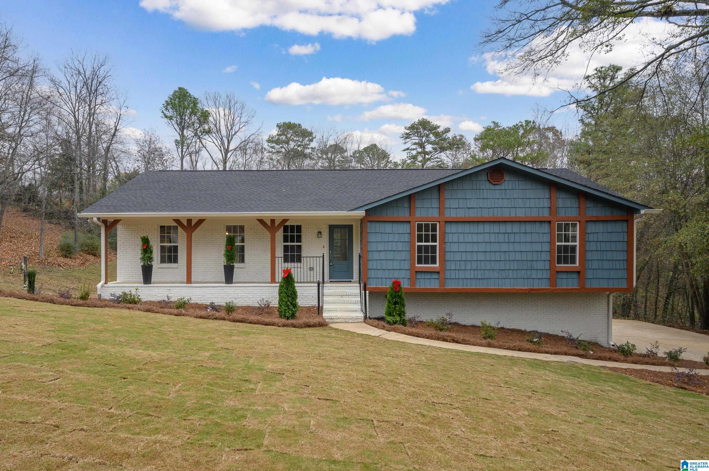 4704 Chippewa Lane Pelham, AL 35124 - Photo 1 of 53