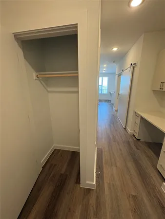 $1,250 | 6324 North Lamar Boulevard, Unit 211, Austin, TX 78752