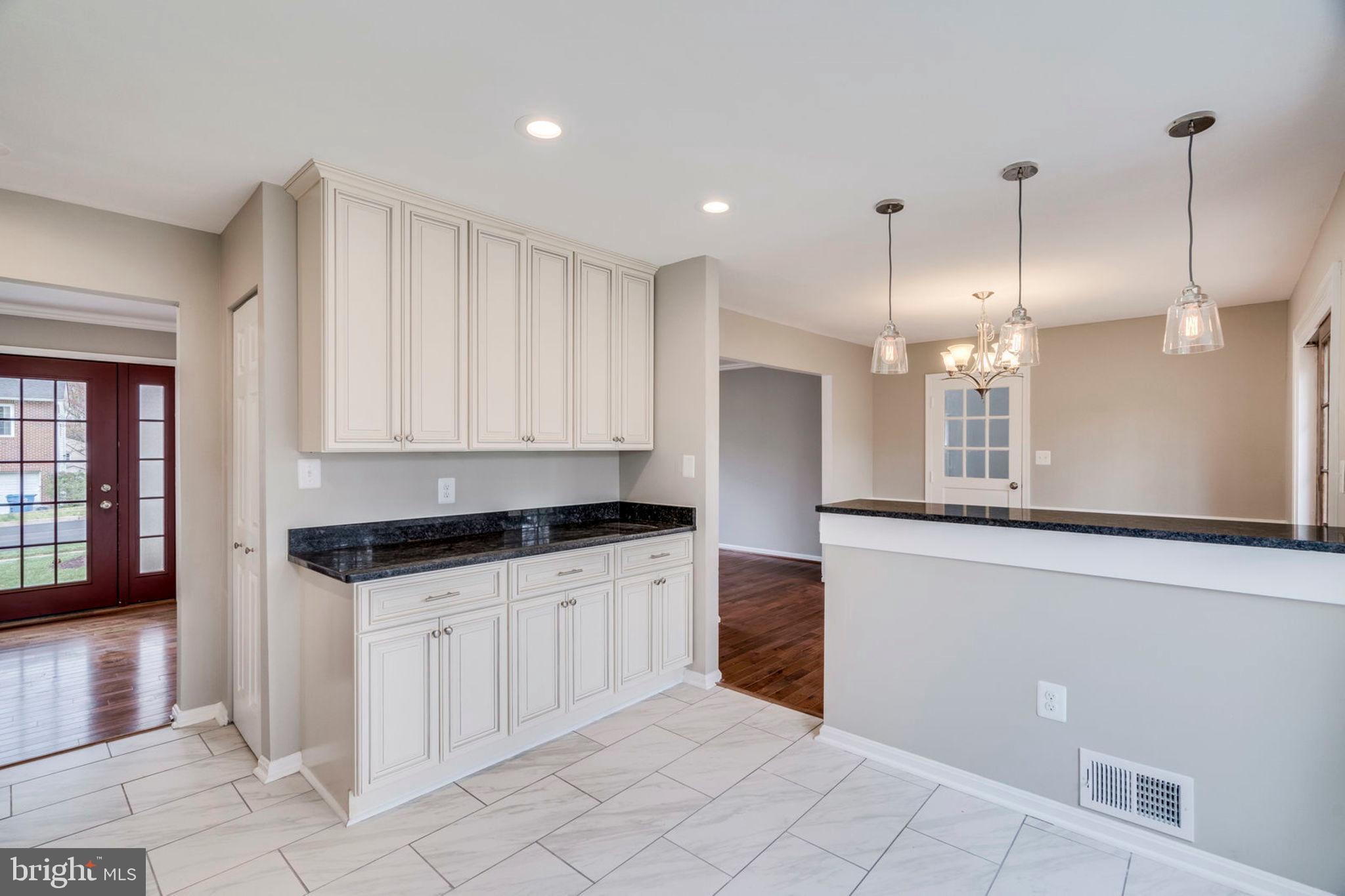 7923 St George Court Springfield, VA 22153 - Photo 12 of 42 Kitchen