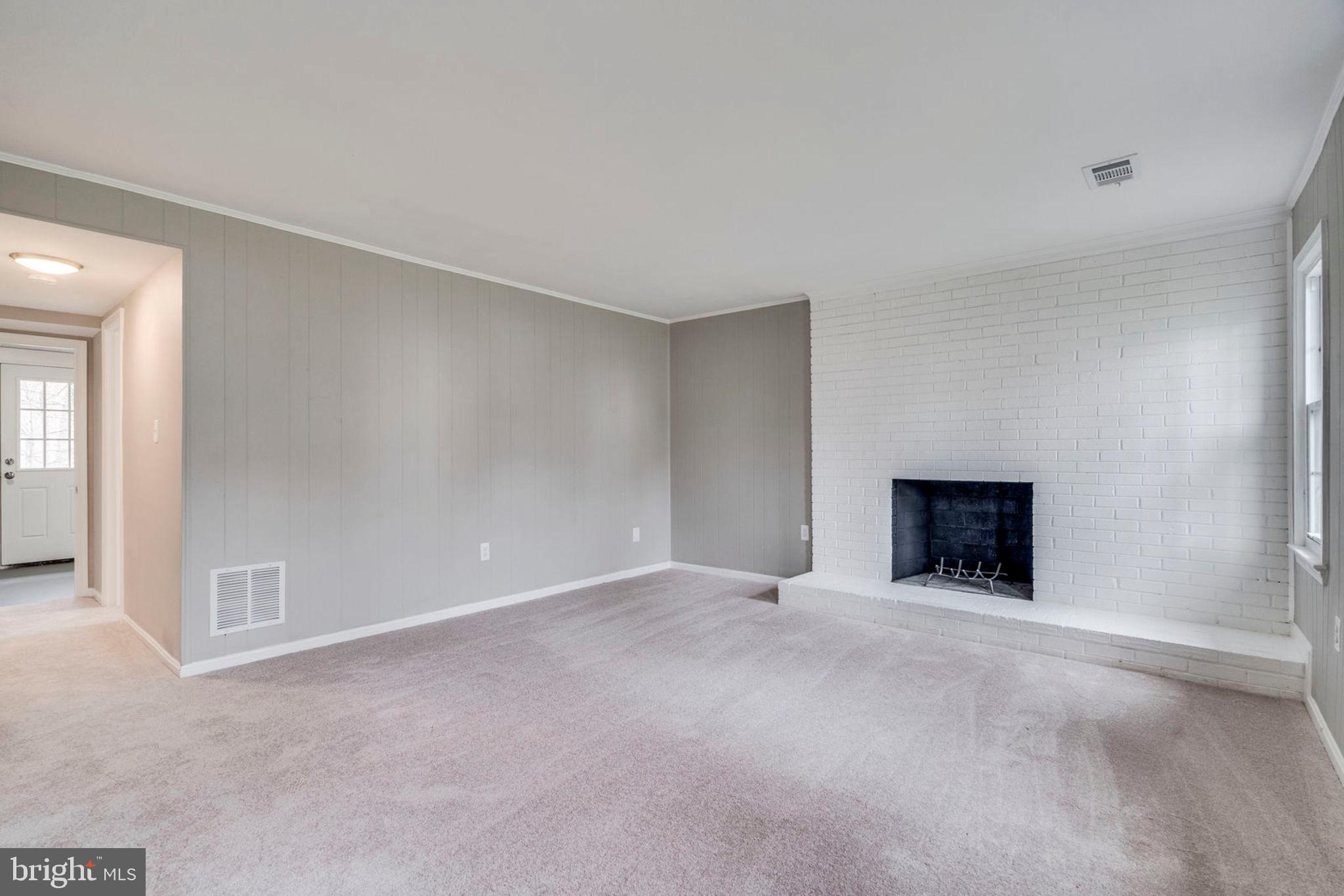 7923 St George Court Springfield, VA 22153 - Photo 18 of 42 Family Room
