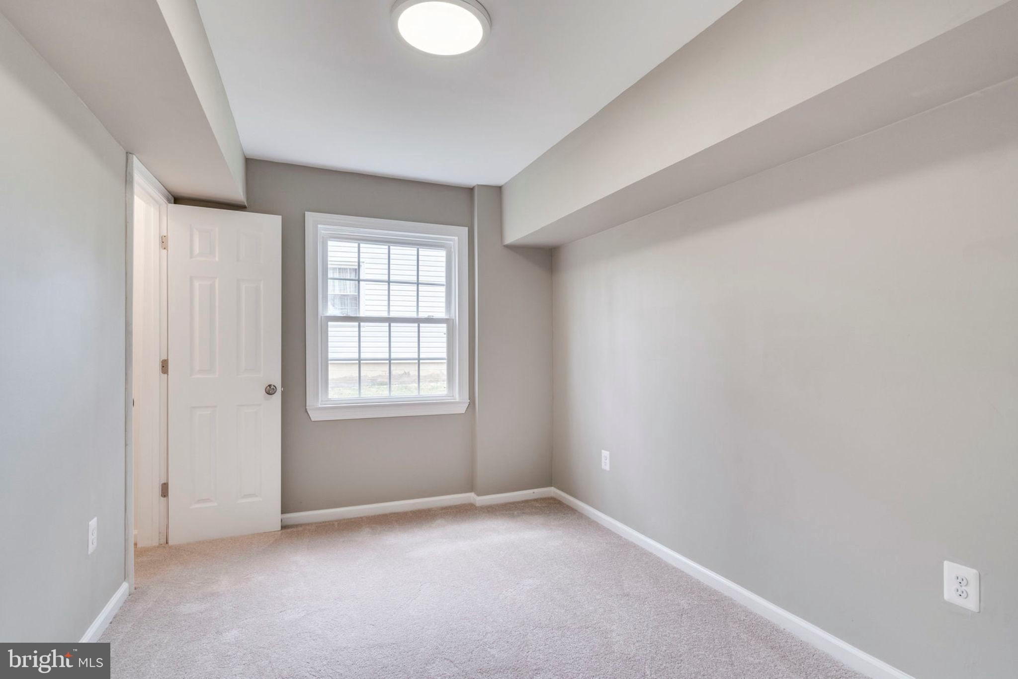 7923 St George Court Springfield, VA 22153 - Photo 20 of 42 Bedroom