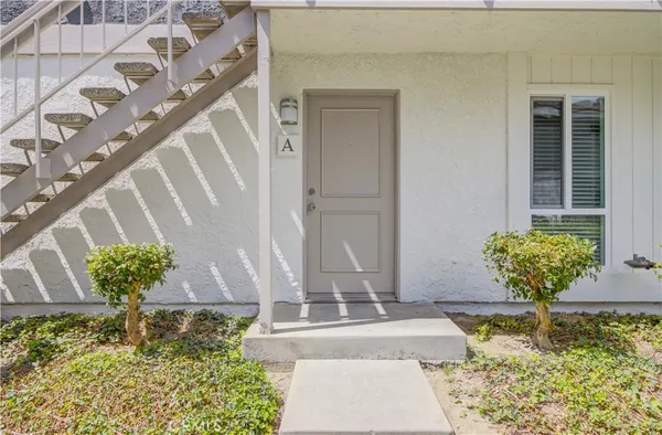 $420,000 | 2861 South Fairview Street, Unit A, Santa Ana, CA 92704