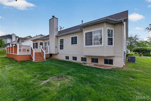 $425,000 | 3 Southern Hills Court, O'Fallon, MO 63366