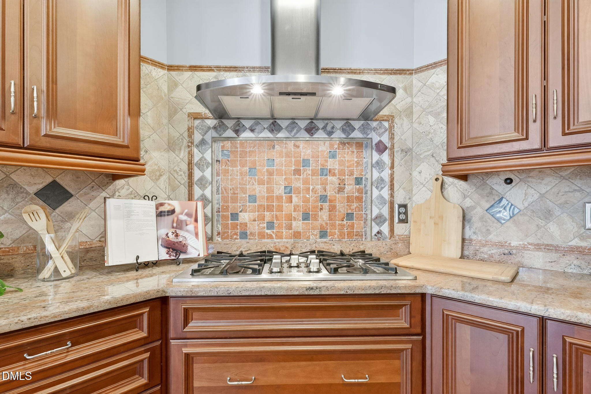 7320 Duncans Ridge Way Fuquay-Varina, NC 27526 - Photo 26 of 80 Gas Range