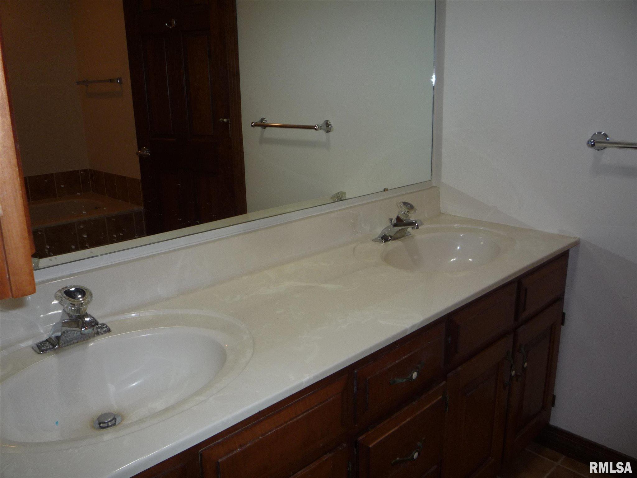 1840 Cherry Road Springfield, IL 62704 - Photo 22 of 31