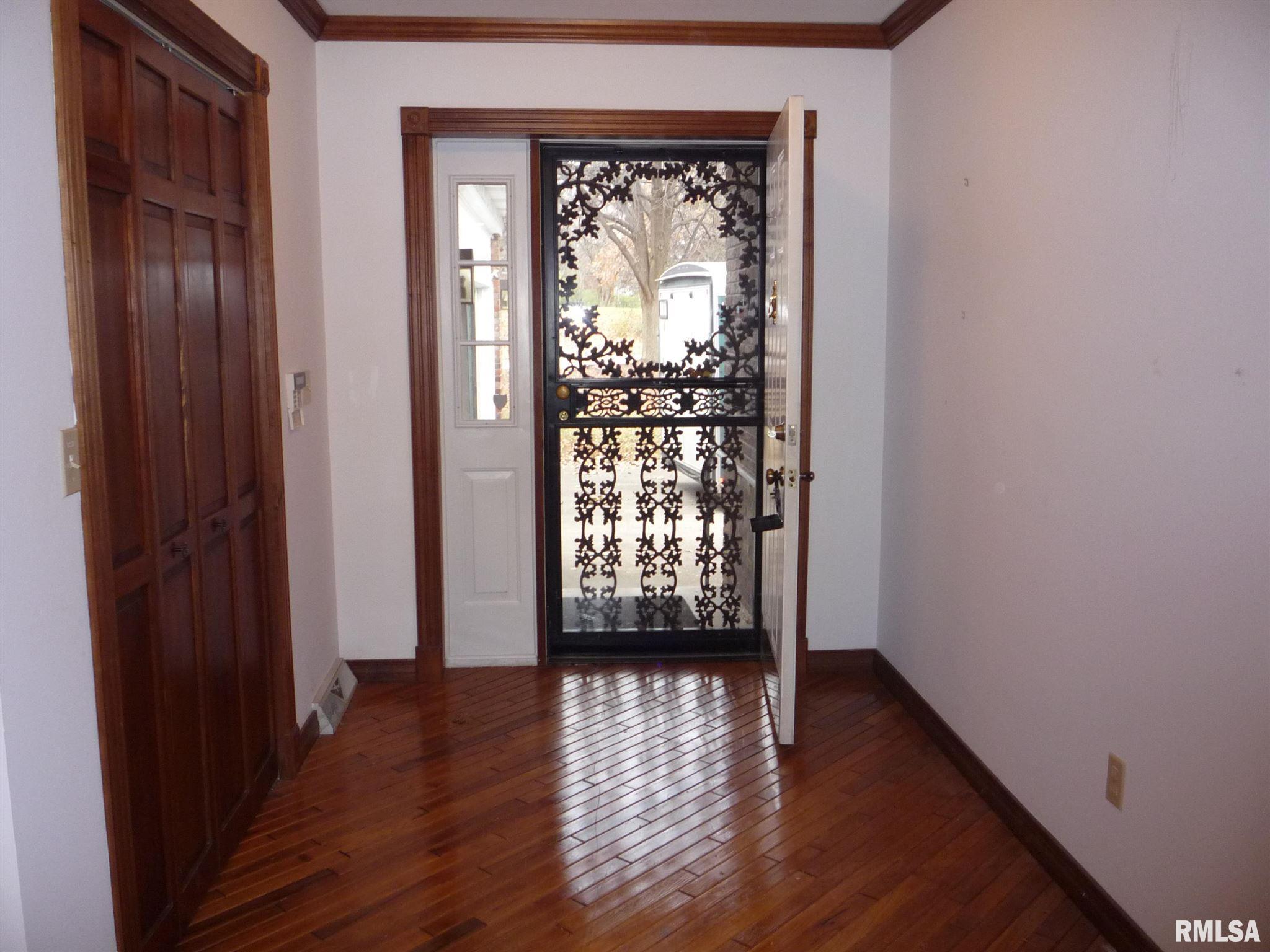 1840 Cherry Road Springfield, IL 62704 - Photo 5 of 31