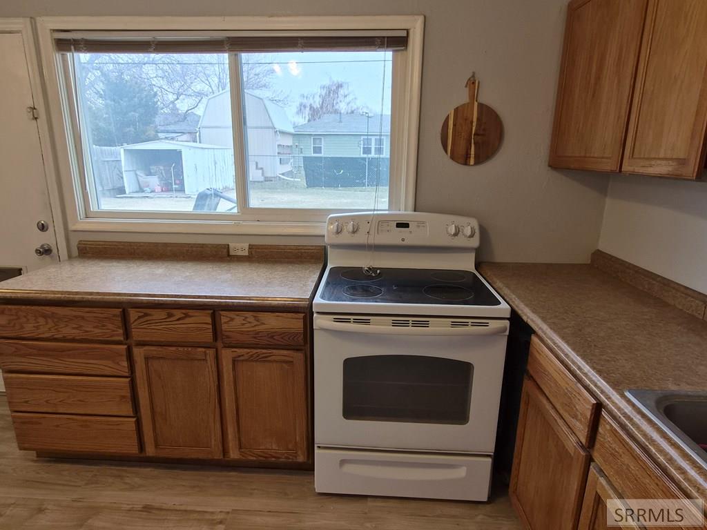 1030 Everett Avenue Pocatello, ID 83201 - Photo 6 of 22