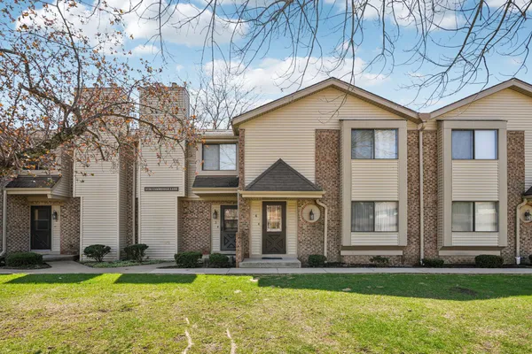 $205,000 | 5726 Cambridge Lane, Unit 4, Mount Pleasant, WI 53406