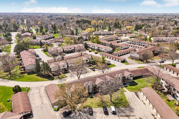 $205,000 | 5726 Cambridge Lane, Unit 4, Mount Pleasant, WI 53406