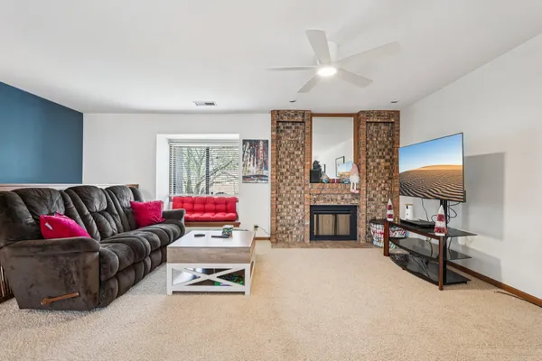 $205,000 | 5726 Cambridge Lane, Unit 4, Mount Pleasant, WI 53406