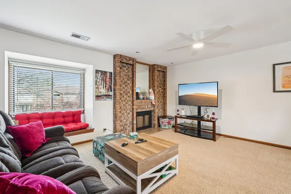 $205,000 | 5726 Cambridge Lane, Unit 4, Mount Pleasant, WI 53406