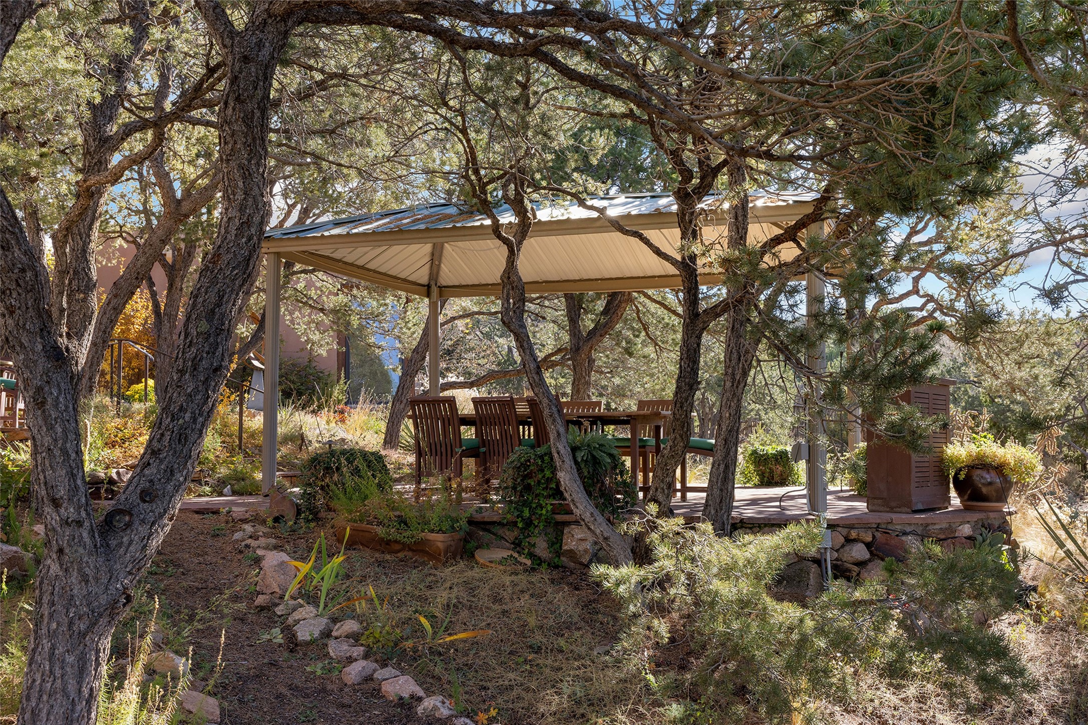 2022 Foothills Road Santa Fe, NM 87505 - Photo 51 of 68 Outside Dining