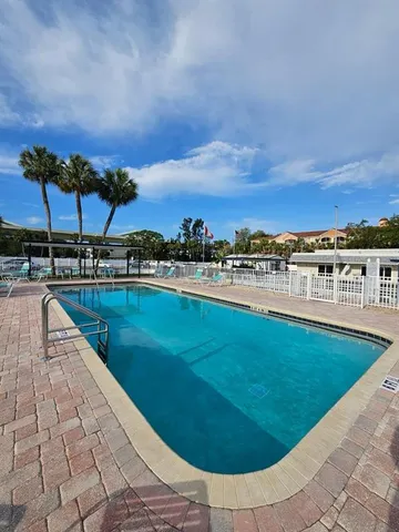 $1,100 | 4851 West Gandy Boulevard, Unit B3L15, Tampa, FL 33611