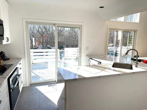 $40,000 | 44 Diane Drive, East Hampton, NY 11937