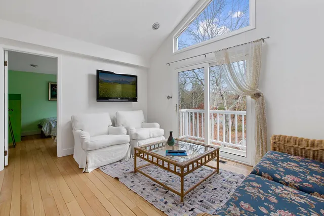 $40,000 | 44 Diane Drive, East Hampton, NY 11937