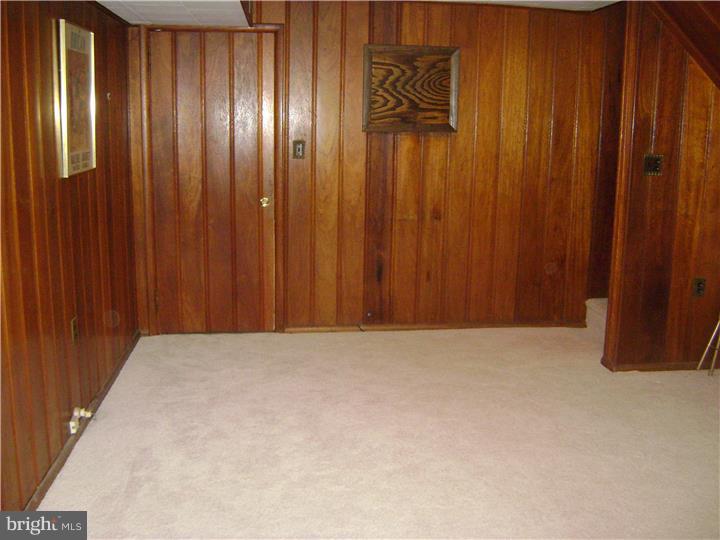 557 Manayunk Road Bala Cynwyd, PA 19004 - Photo 8 of 9