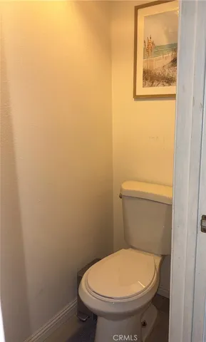 a view of a dinning table and chairs in patio