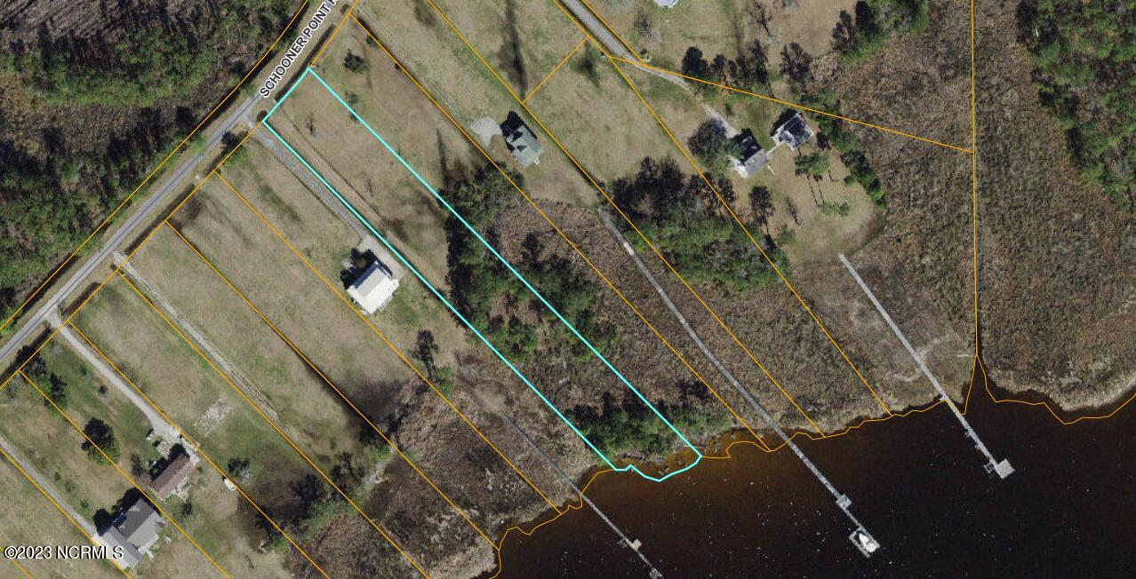673 Schooner Point Road Belhaven, NC 27810 - Photo 2 of 12 02