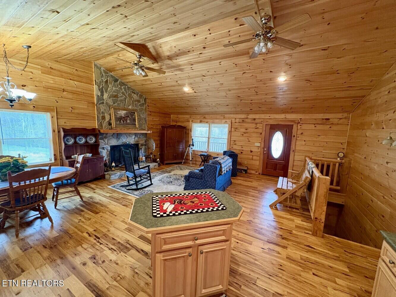 193 Smith Branch Road Roan Mountain, TN 37687 - Photo 35 of 46 6813d9cb59f04