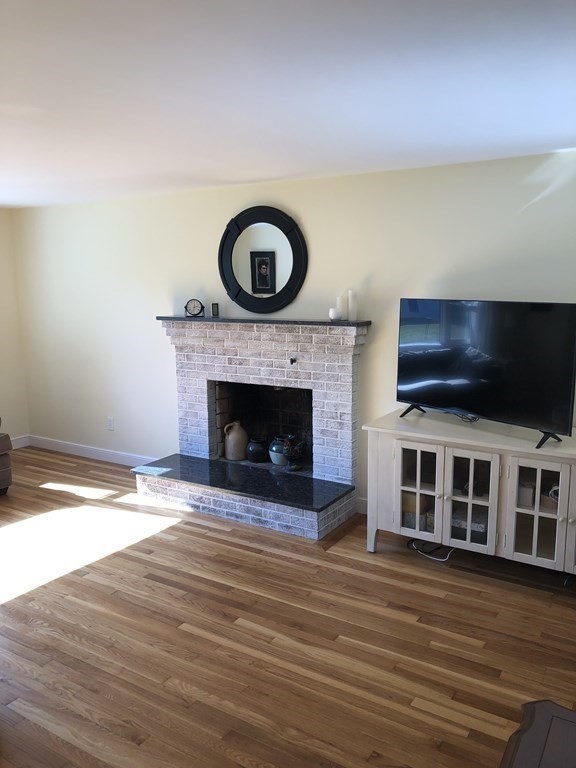 1 Spring Lane Hopkinton, MA 01748 - Photo 17 of 31