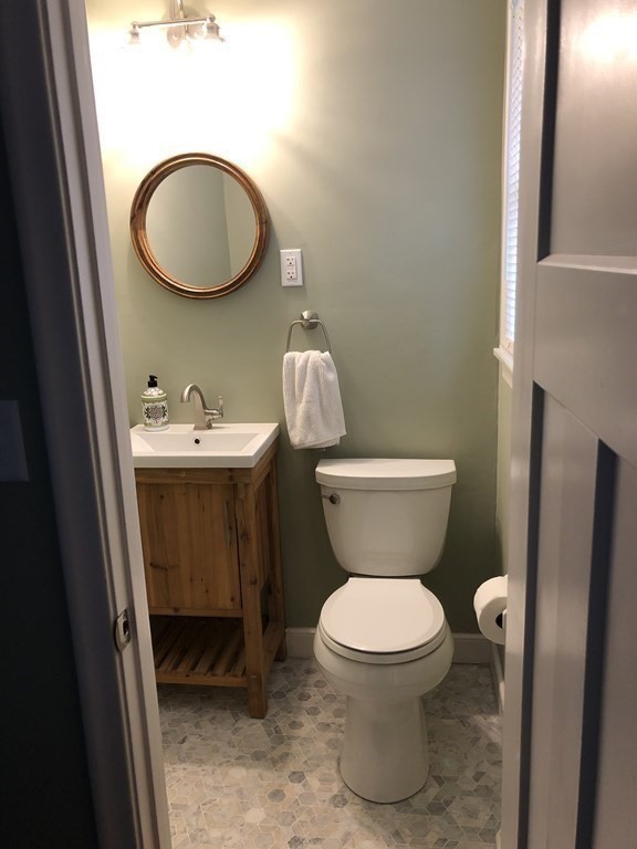 1 Spring Lane Hopkinton, MA 01748 - Photo 23 of 31