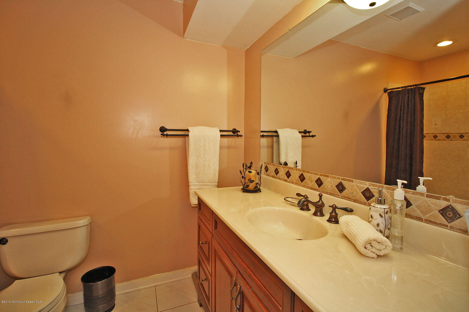 442 Lloyd Road Matawan, NJ 07747 - Photo 22 of 37 Main Bath