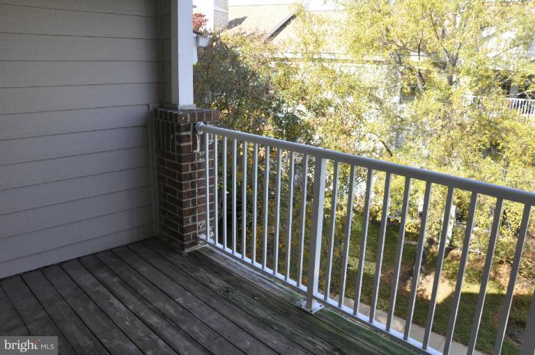 21029 Timber Ridge Terrace, Unit 304 Ashburn, VA 20147 - Photo 14 of 20 Balcony