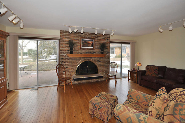 4 Red Haw Road Rolling Meadows, IL 60008 - Photo 9 of 25