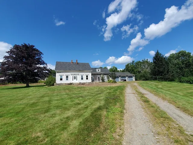 $229,000 | 343 West Main Street, Searsport, ME 04974