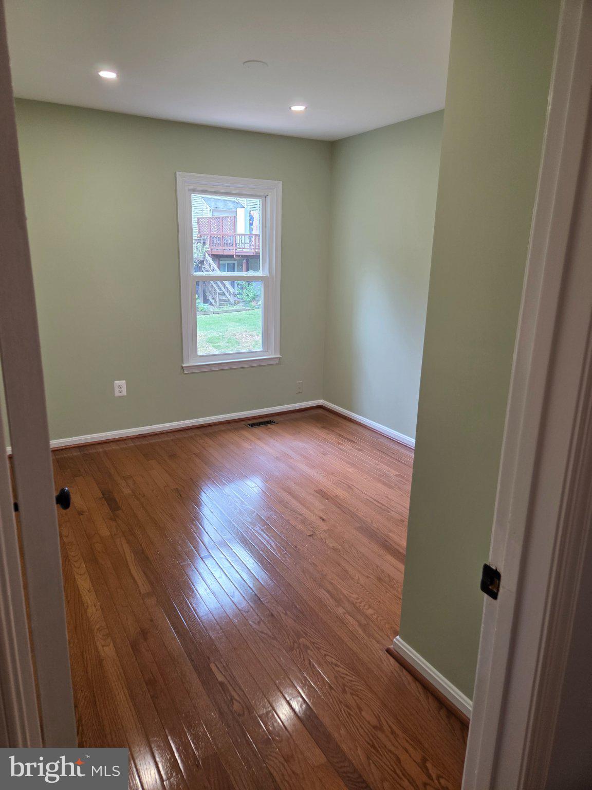 7229 Olde Lantern Way Springfield, VA 22152 - Photo 17 of 32