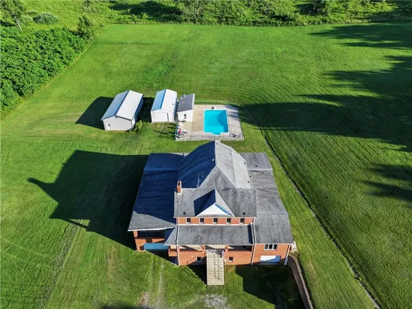 $1,275,000 | 514 Pringle Lane, Natrona Heights, PA 15065