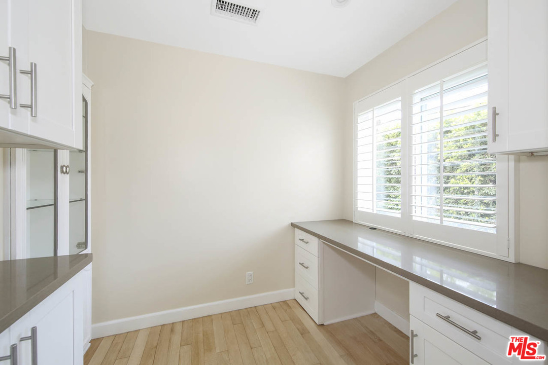 3443 Madera Avenue Los Angeles, CA 90039 - Photo 32 of 46