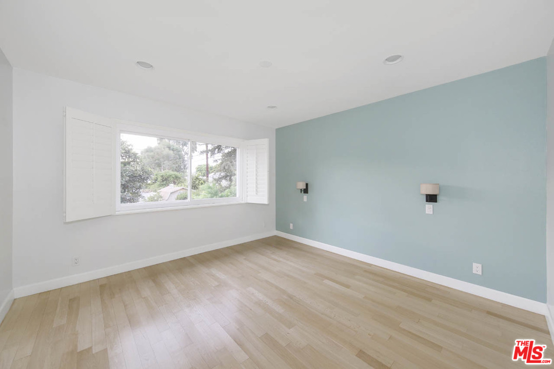 3443 Madera Avenue Los Angeles, CA 90039 - Photo 34 of 46