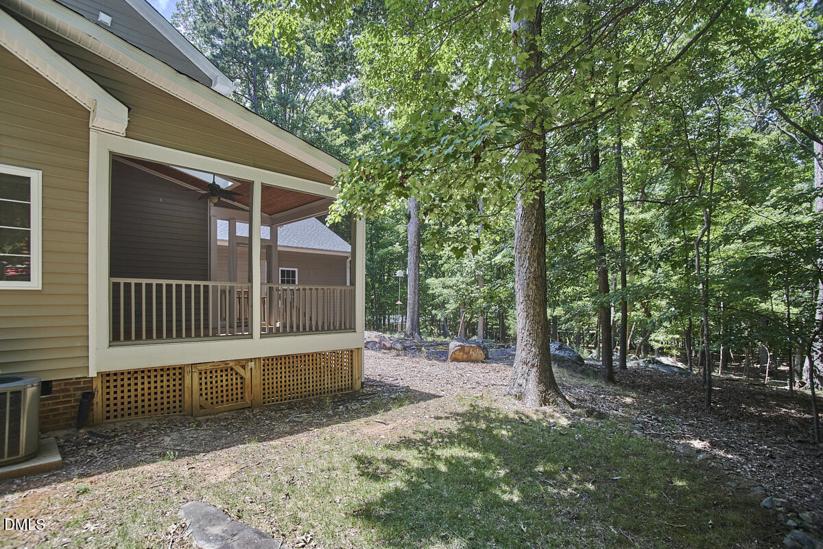 309 Blueridge Road Carrboro, NC 27510 - Photo 42 of 63 027