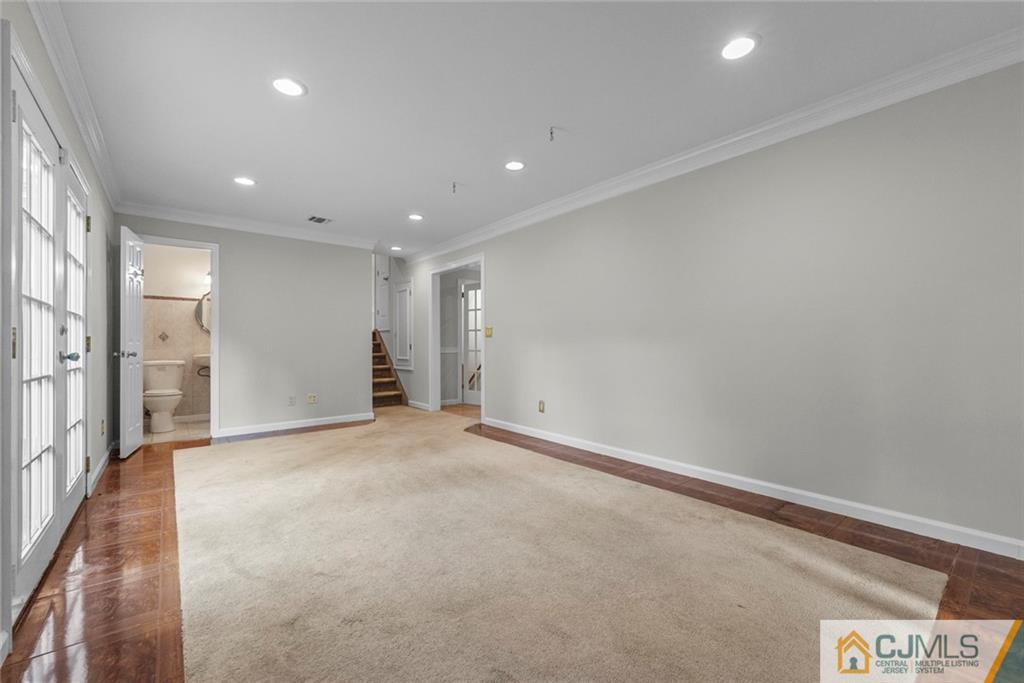 33 Hazel Avenue Edison, NJ 08820 - Photo 20 of 52