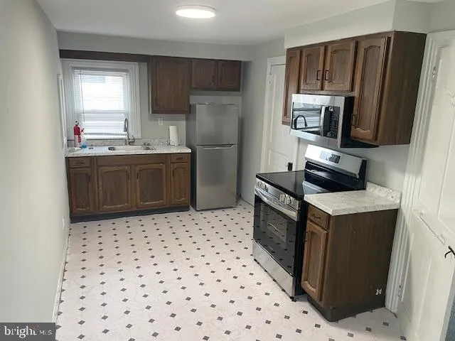 $290,000 | 30 North Broad Street, Woodbury, NJ 08096